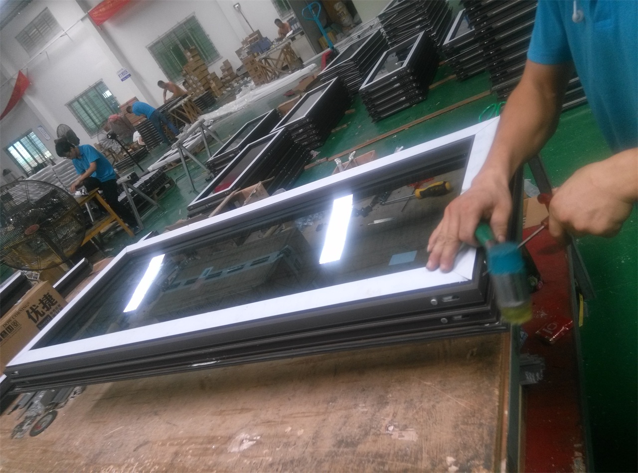 铝合金门窗制作品牌如何占据当地消费市场